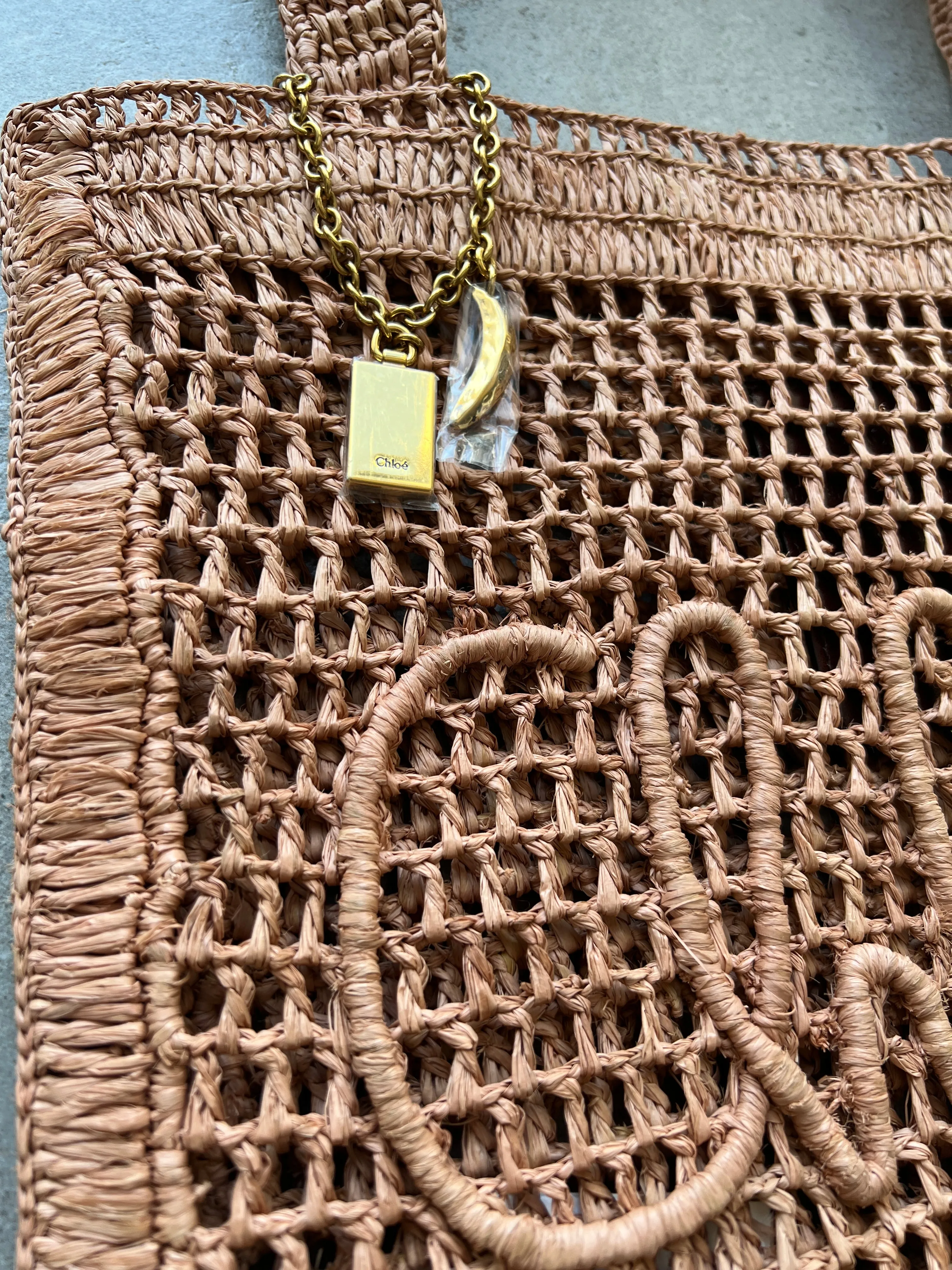 Banana Raffia Tote, Beige