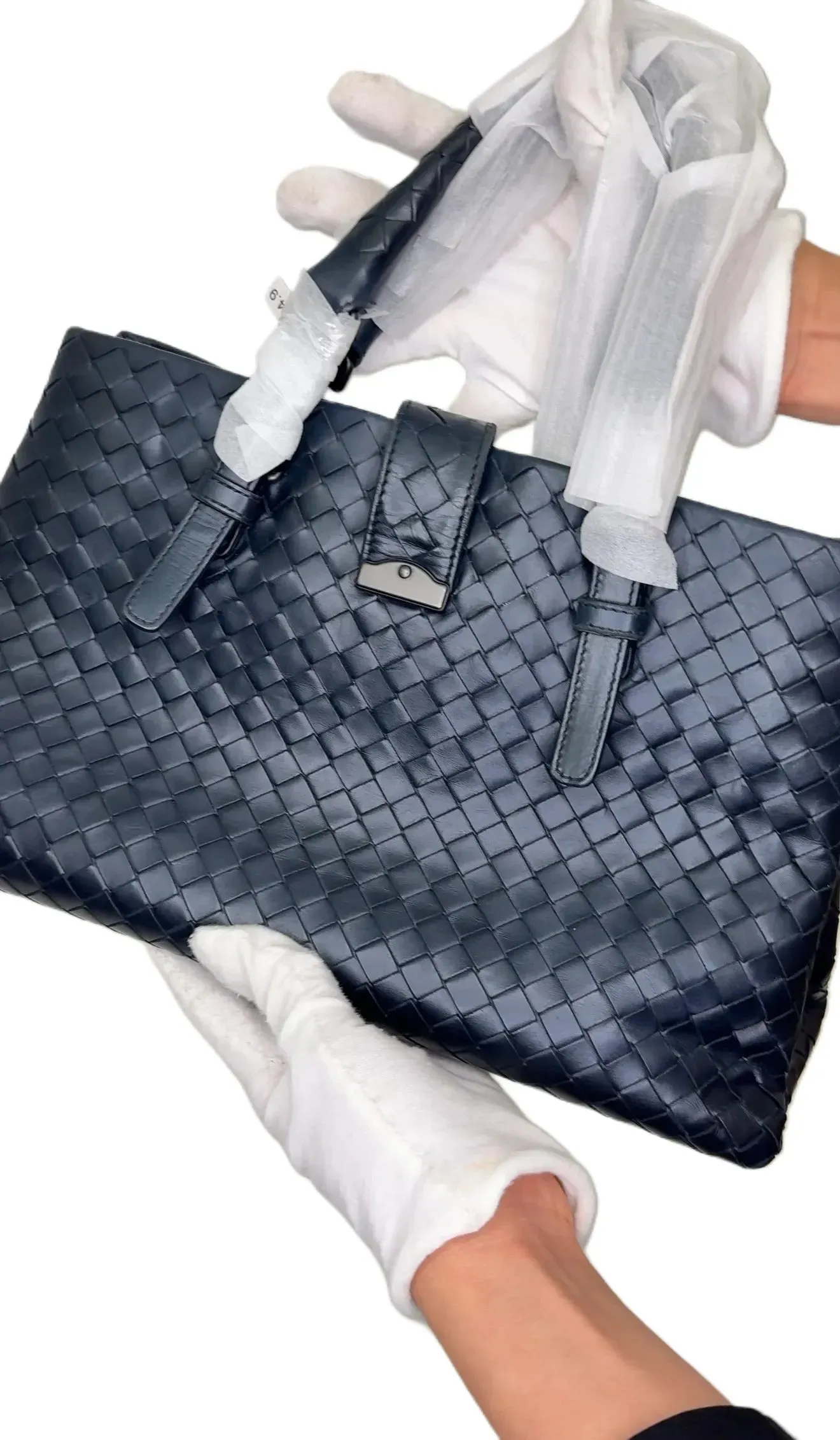 Bottega Veneta Intrecciato Small Roma Tote - Blue Totes B22-26