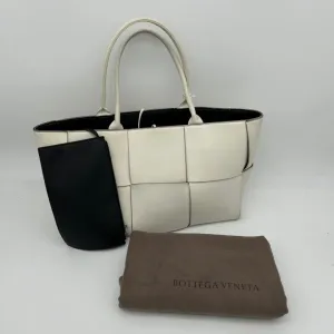 Bottega Veneta Leather Shoulder Bag White and Black Medium Size