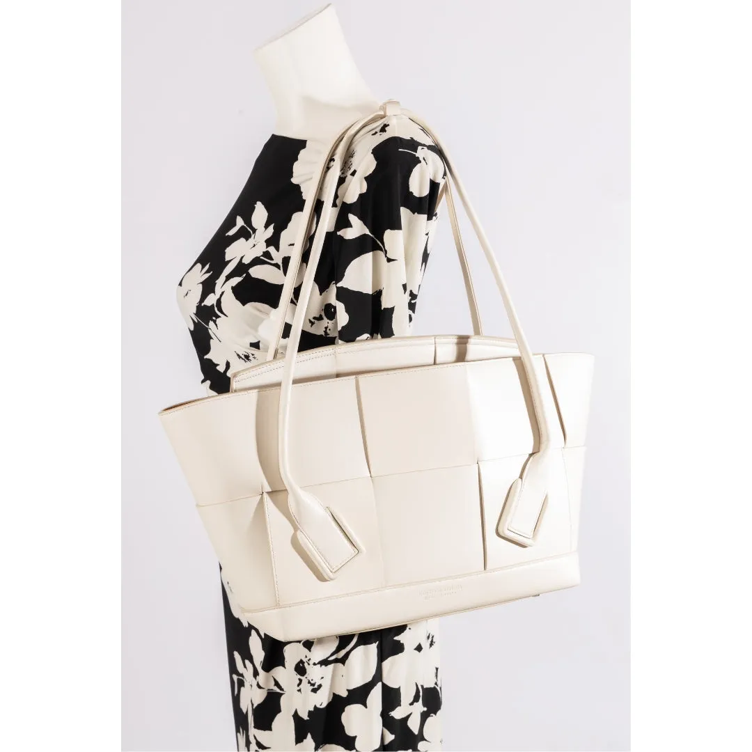 Bottega Veneta Off-white Intrecciato Leather Acro Tote