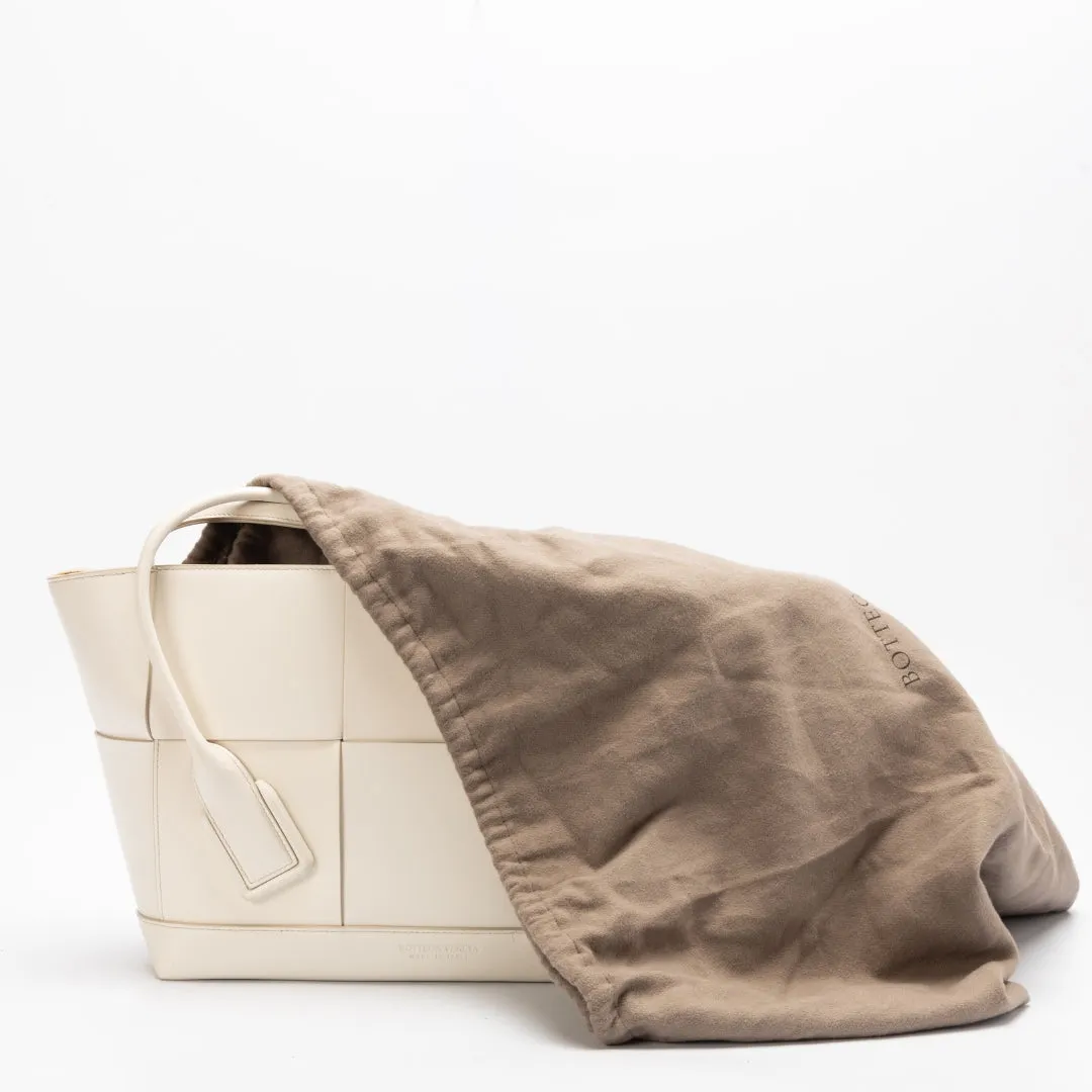 Bottega Veneta Off-white Intrecciato Leather Acro Tote