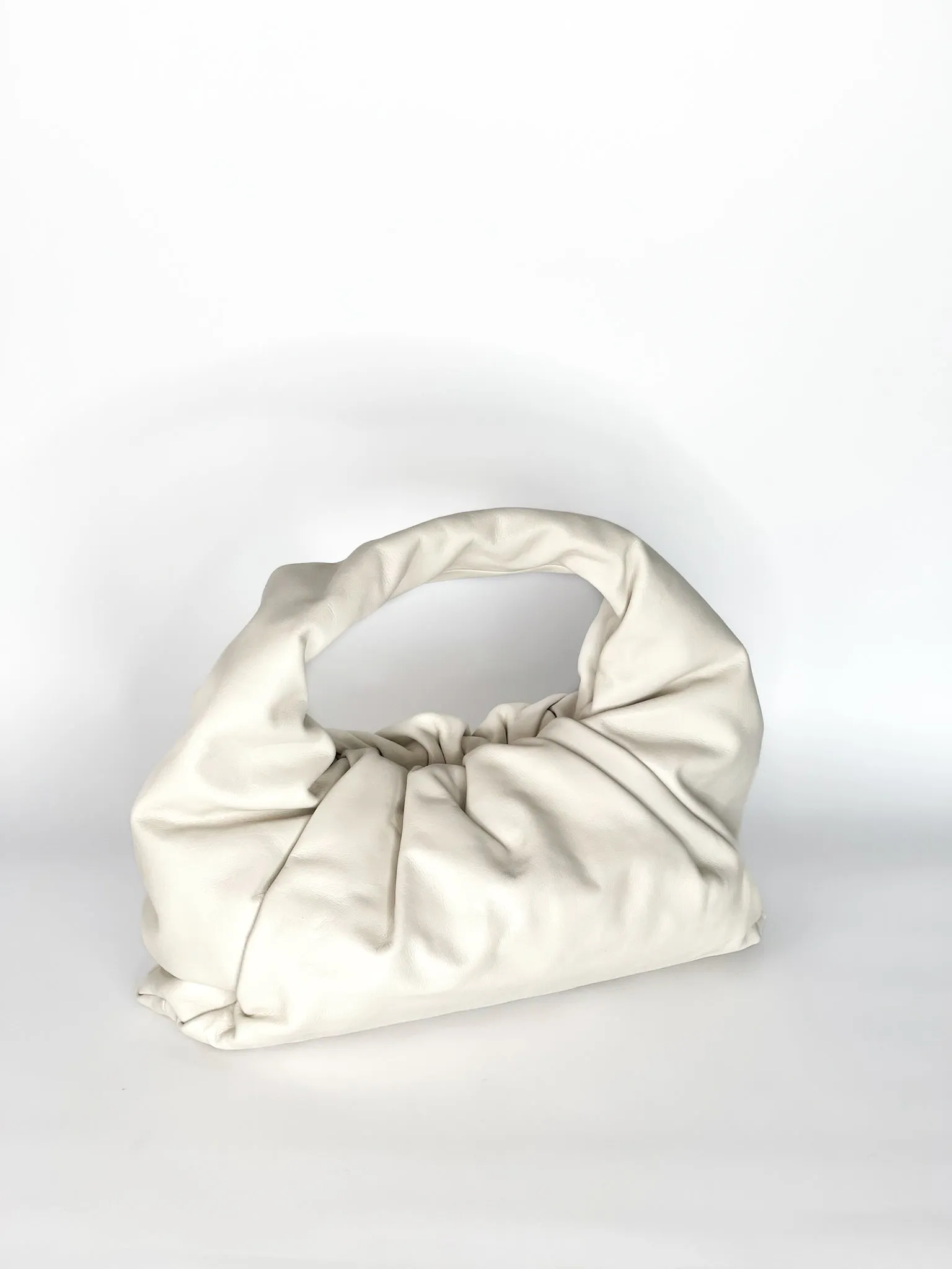 Bottega Veneta Smooth Butter Calfskin Small The Shoulder Pouch Plaster