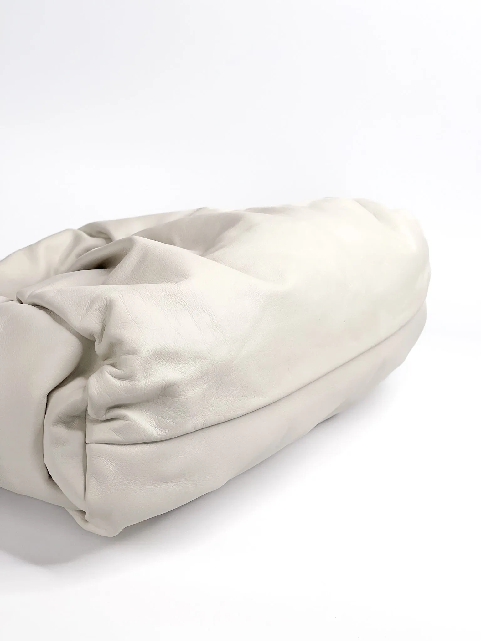 Bottega Veneta Smooth Butter Calfskin Small The Shoulder Pouch Plaster