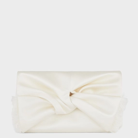 Bow Clutch