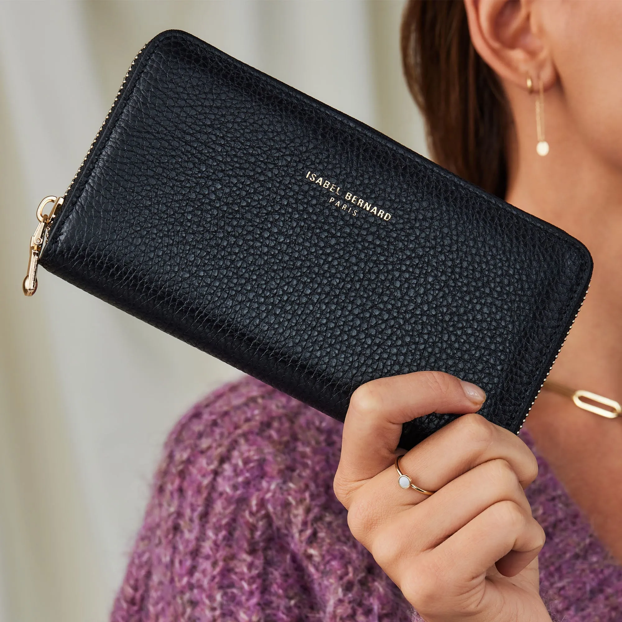 Cadeau d'Isabel black calfskin leather handbag and wallet set