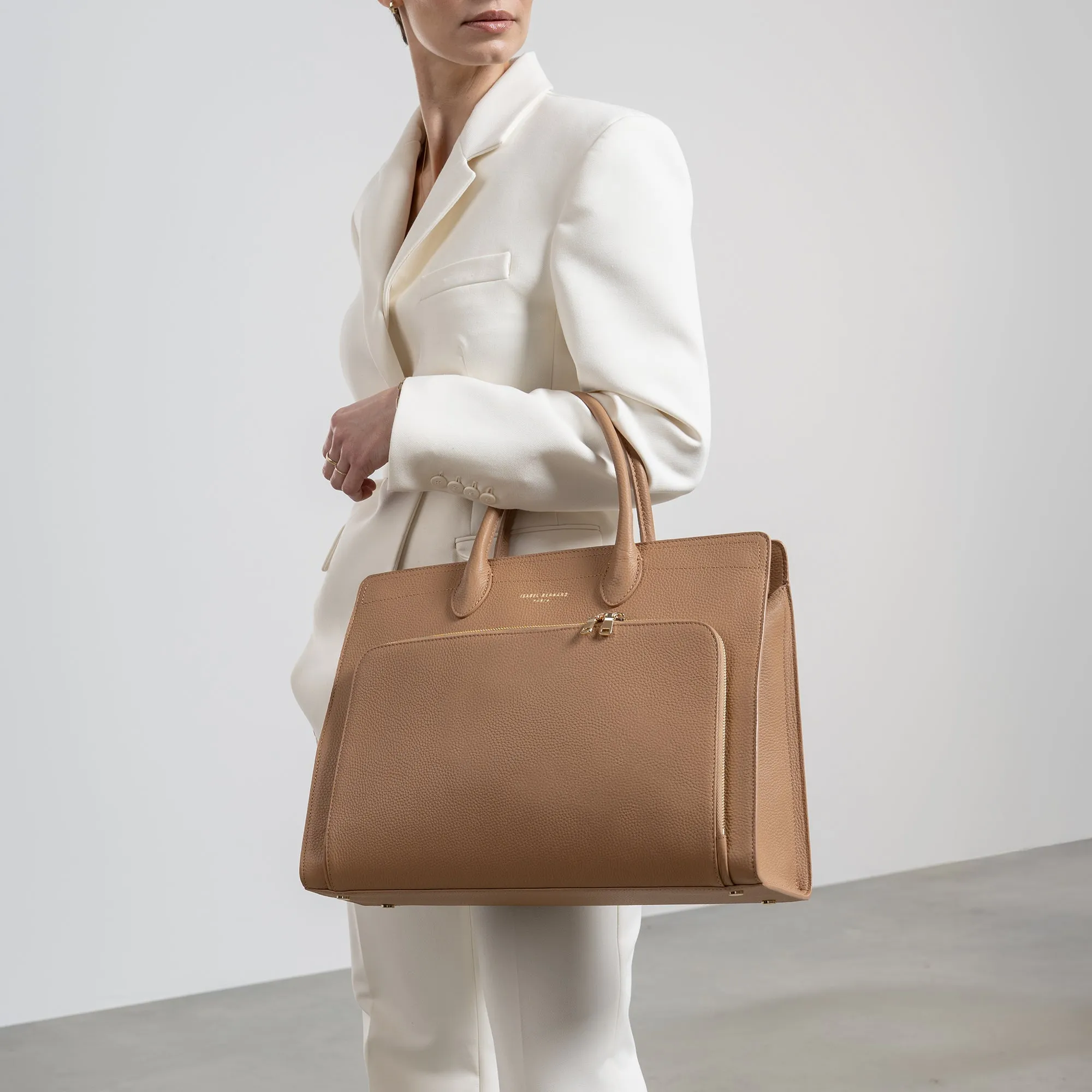 Cadeau d'Isabel camel calfskin leather handbag and wallet set