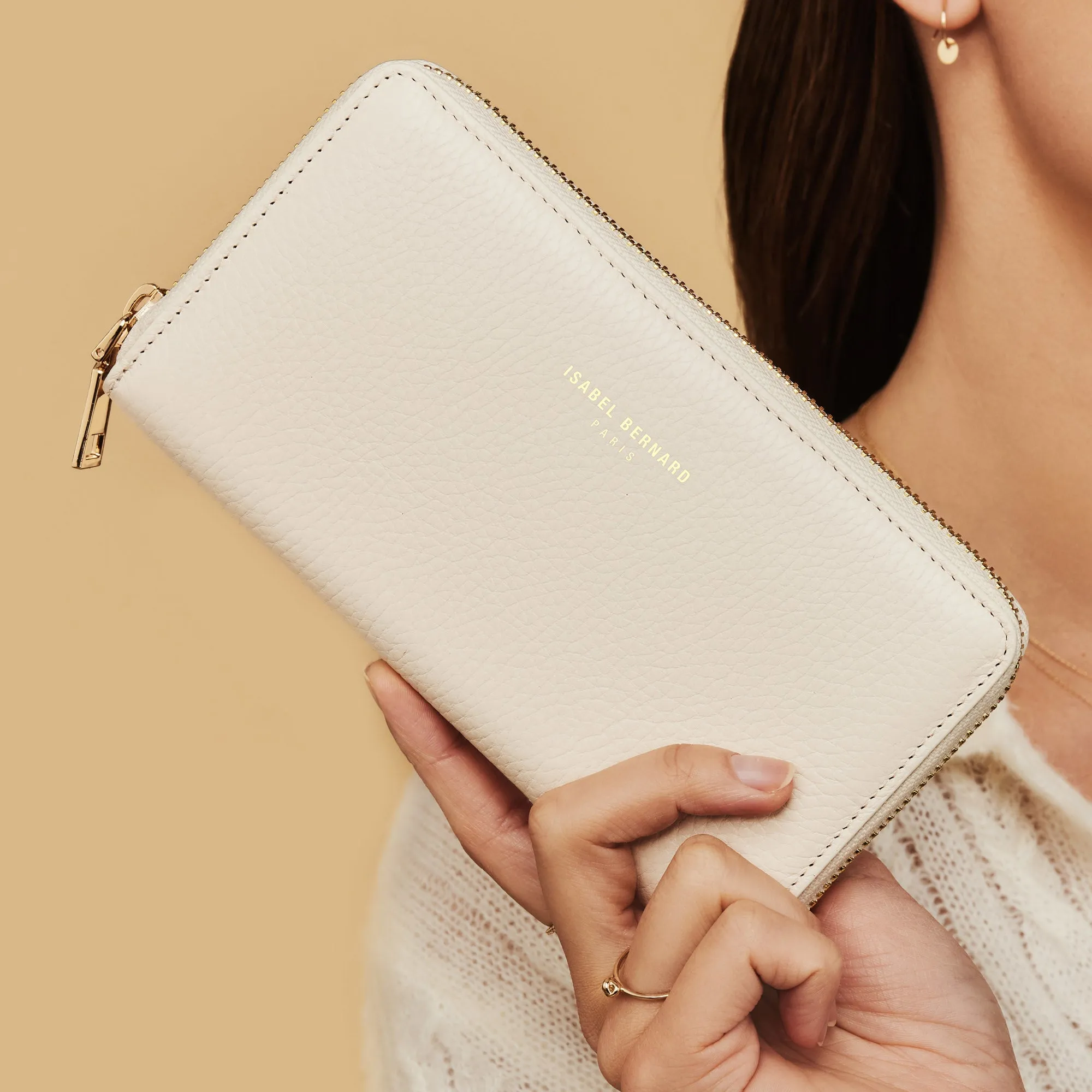 Cadeau d'Isabel cream calfskin leather handbag and wallet set