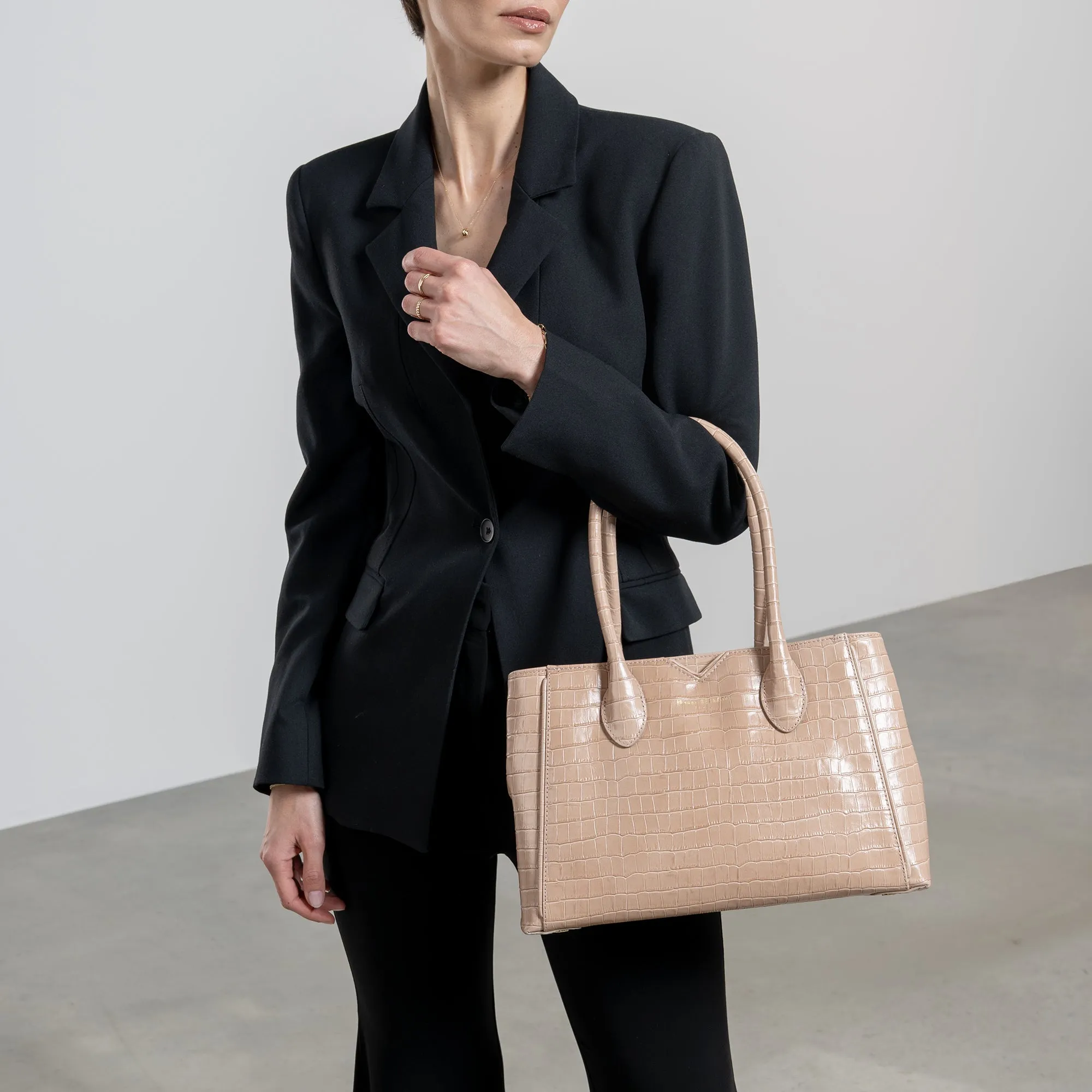 Cadeau d'Isabel croco black calfskin leather handbag and wallet set