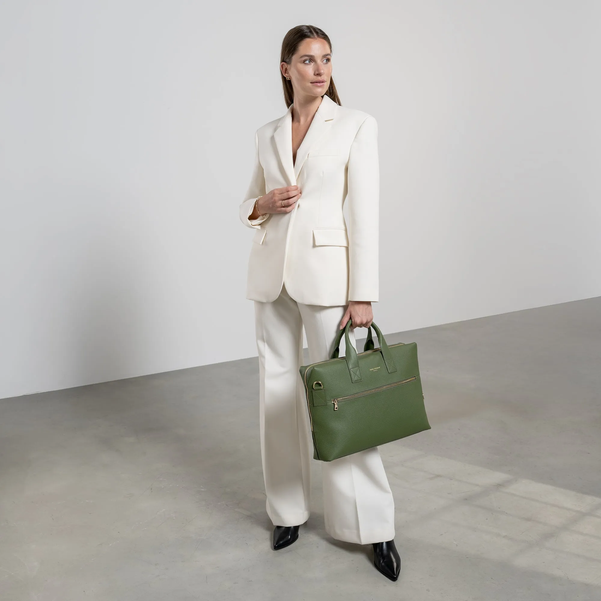 Cadeau d'Isabel green calfskin leather handbag and wallet set