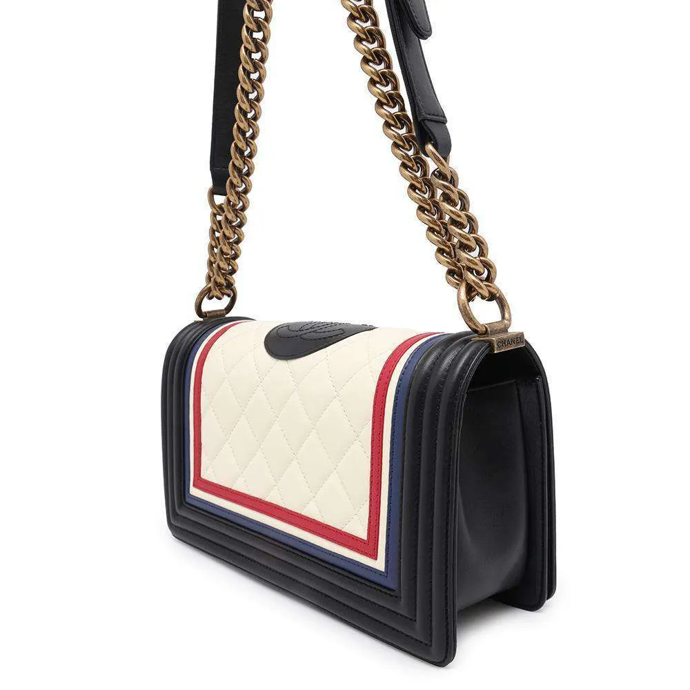 CHANEL Boy Chanel ChainShoulder Bag White/BlackA67086 Lambskin