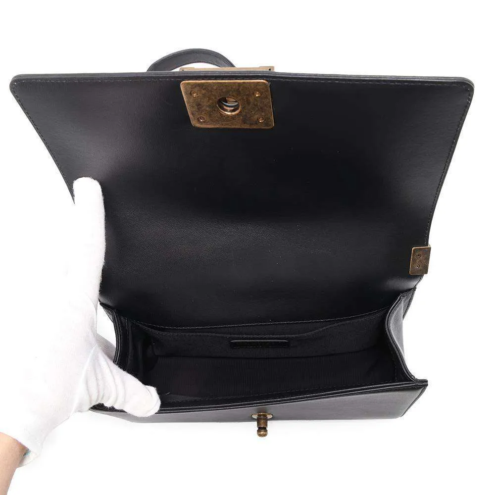 CHANEL Boy Chanel ChainShoulder Bag White/BlackA67086 Lambskin