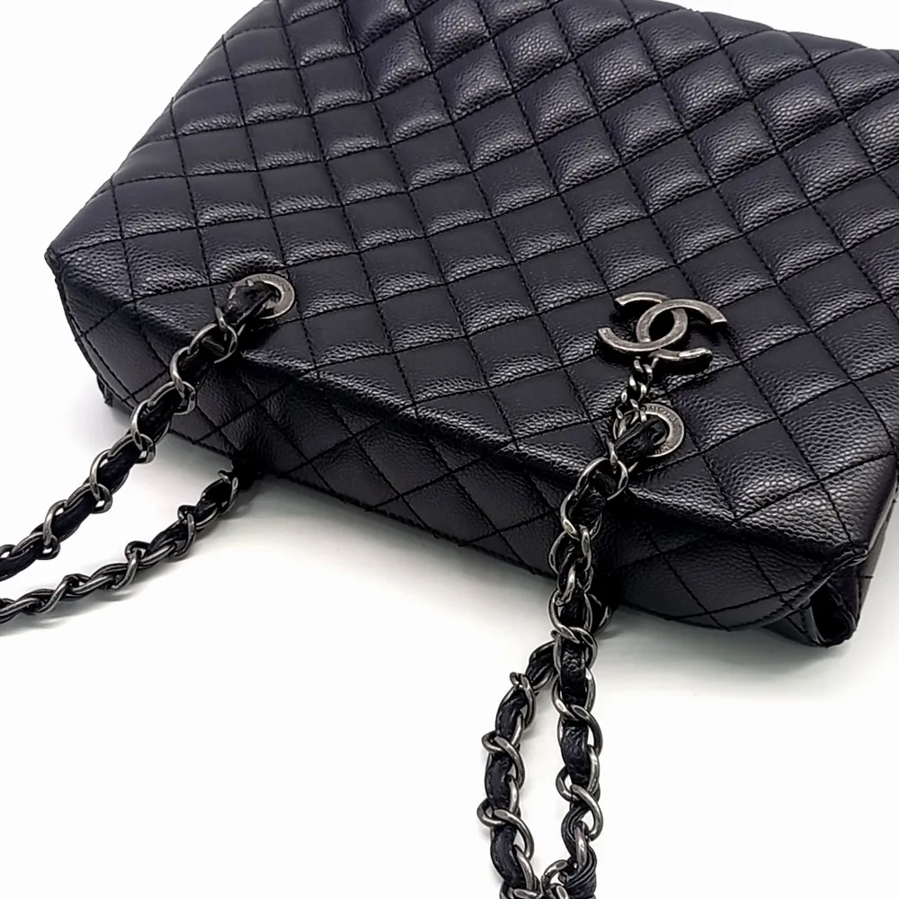 Chanel Caviar Chain Shoulder Bag A93924 (10041783)
