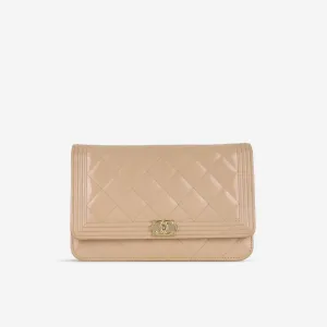 Chanel Chanel - Boy WOC - Iridescent Pink Patent Leather CGHW - 2016 - Pre-Loved