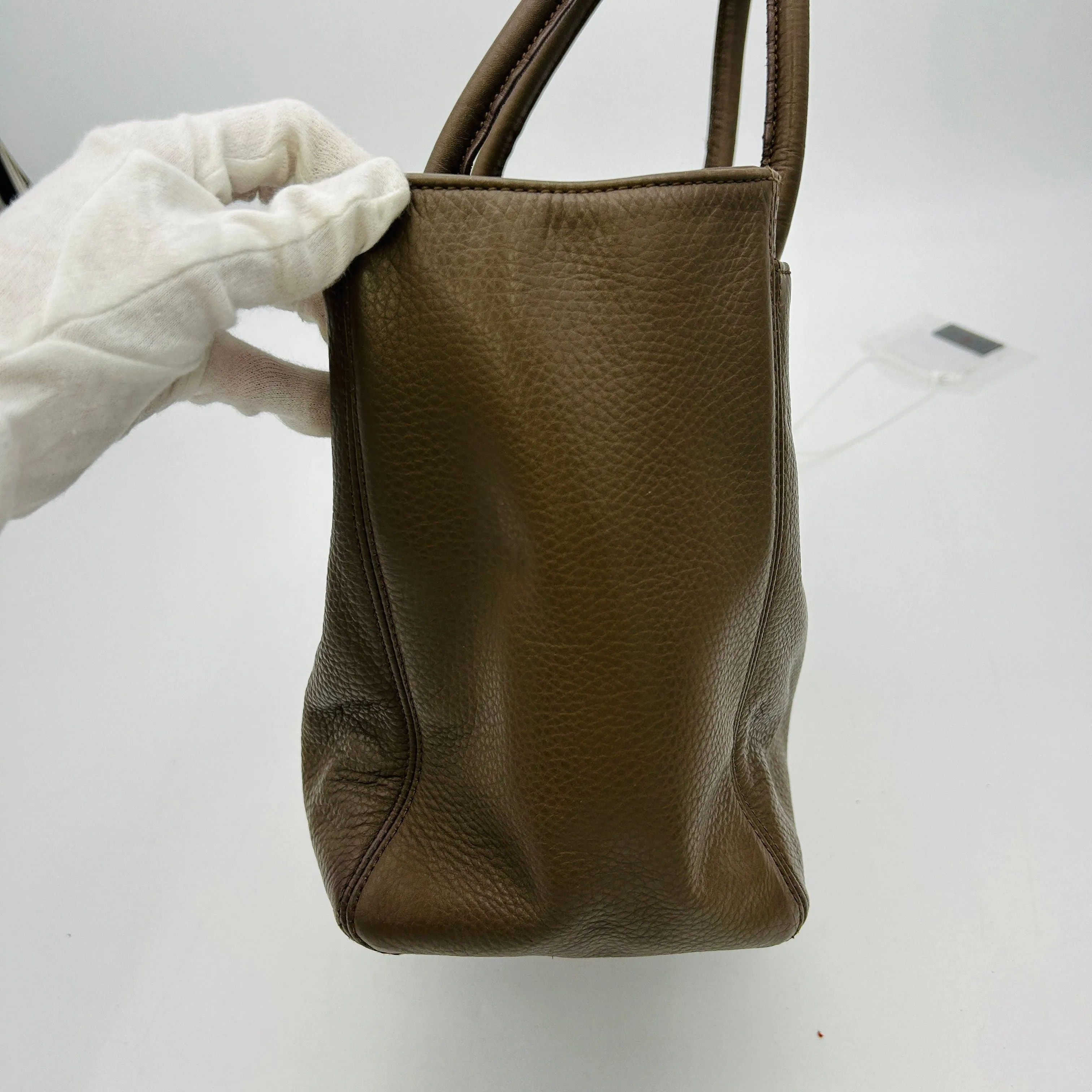 Chanel Medium Executive Cerf Tote - Brown Totes, Handbags  LA24756