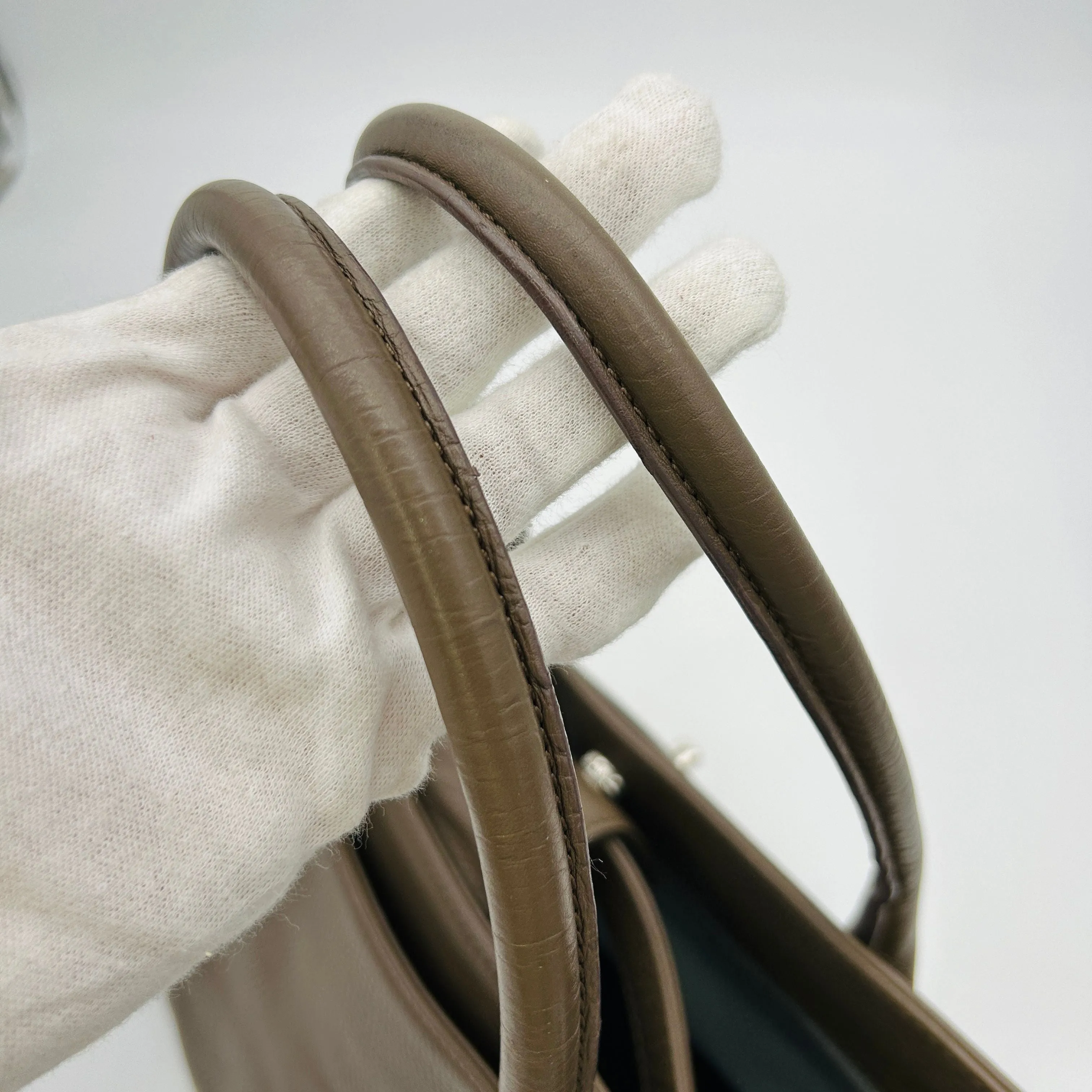 Chanel Medium Executive Cerf Tote - Brown Totes, Handbags  LA24756