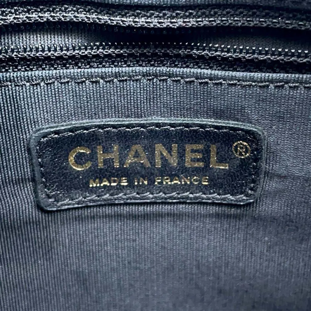 CHANEL one belt CC Logo Semi Shoulder Bag BlackA22476 Caviar Leather