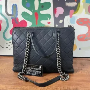 Chanel Quilted Black Leather Preloved Bag BCQ - Shoulder Bag