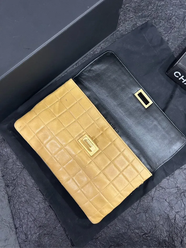 Chanel Yellow Checkered Chain Shoulder Bag 25cm x 16cm