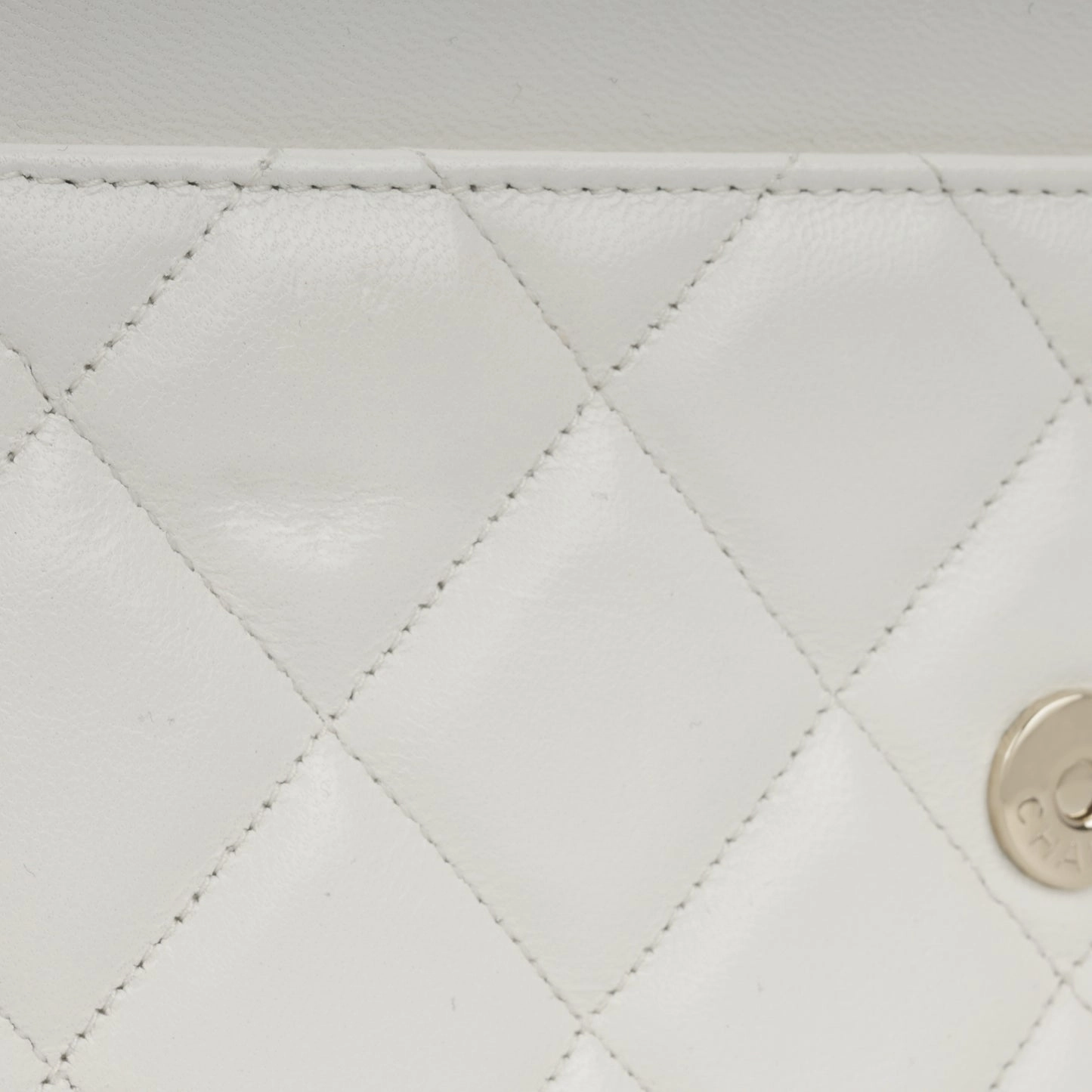 Chanel - Wallet on Chain - White Calfskin with Grommet Strap GHW - Pre-Loved