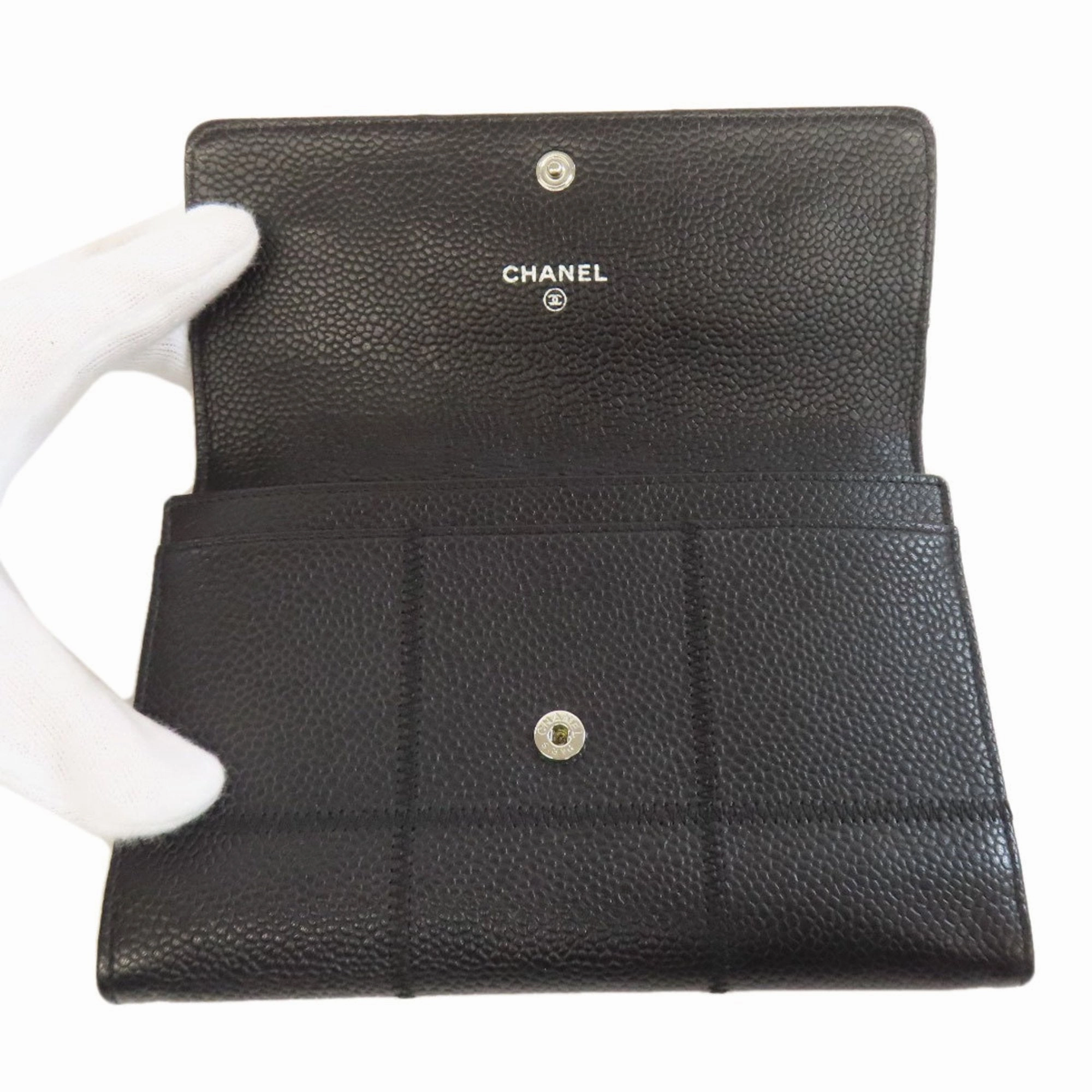 Chanel Chocolate Bar Leather Wallet (Bi-Fold) (Pre-Owned)