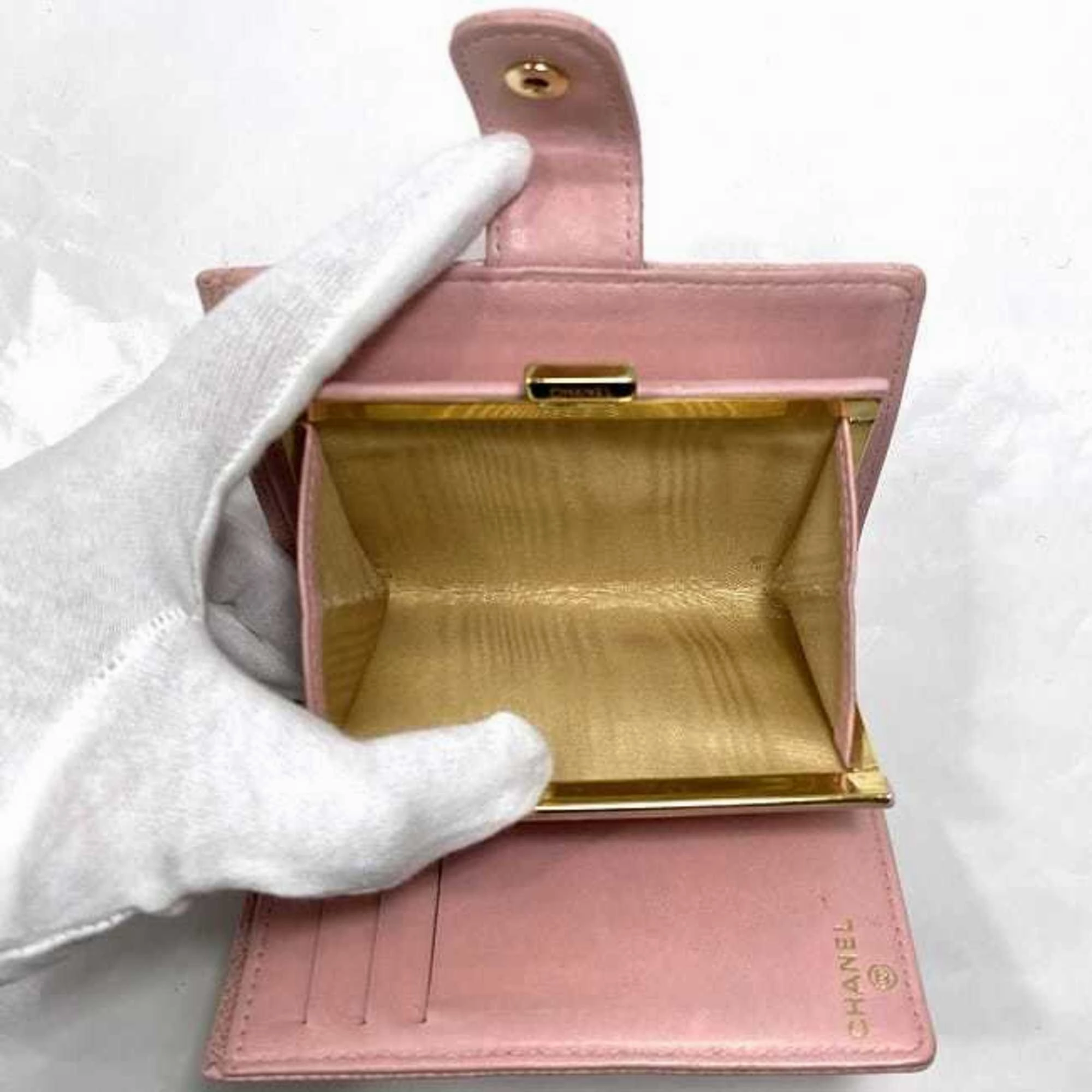 Chanel Grained Calfskin Leather Wallet (Bi-Fold) (Pre-Owned)