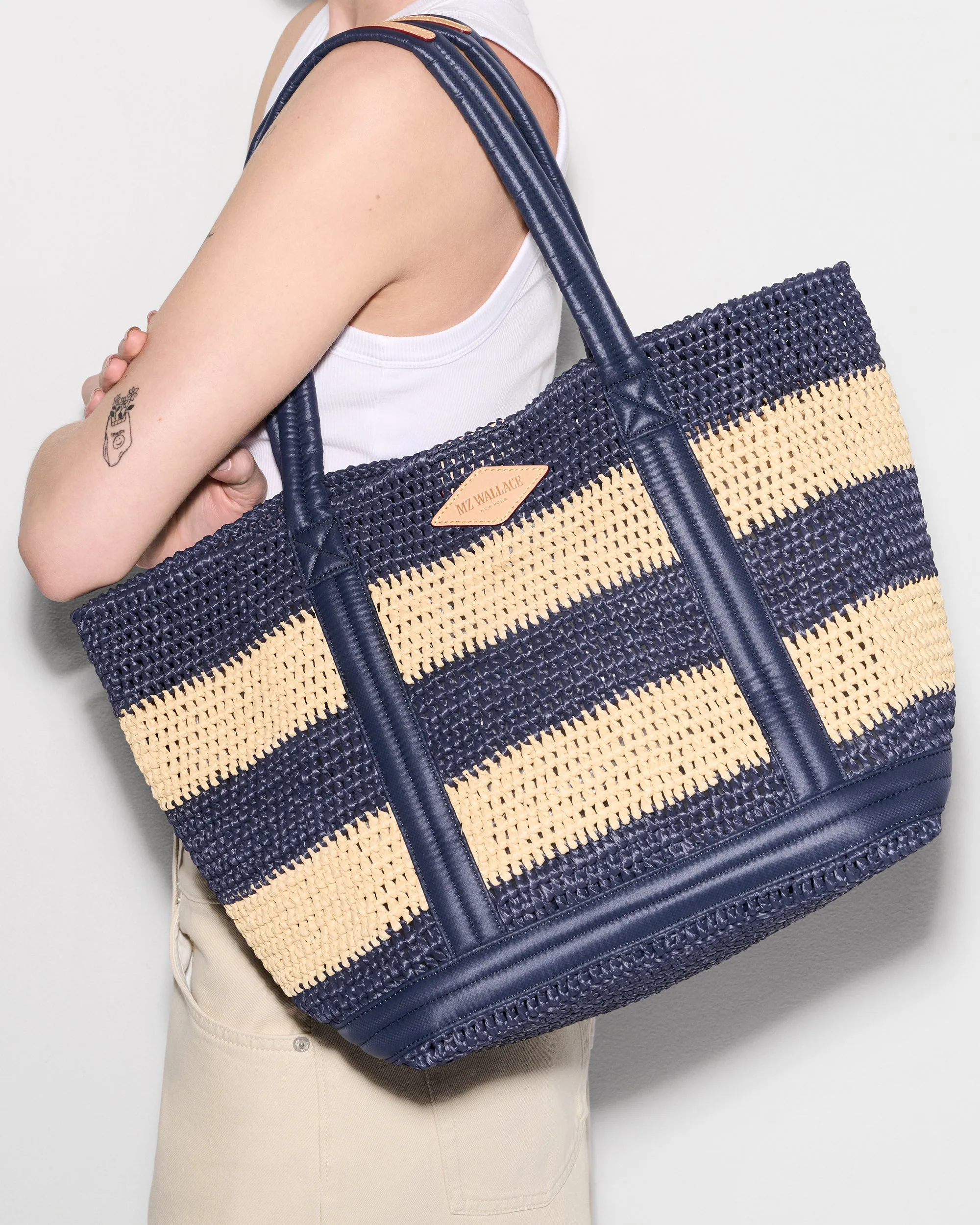 Dawn/Natural Stripe Crochet Medium Crochet Tote