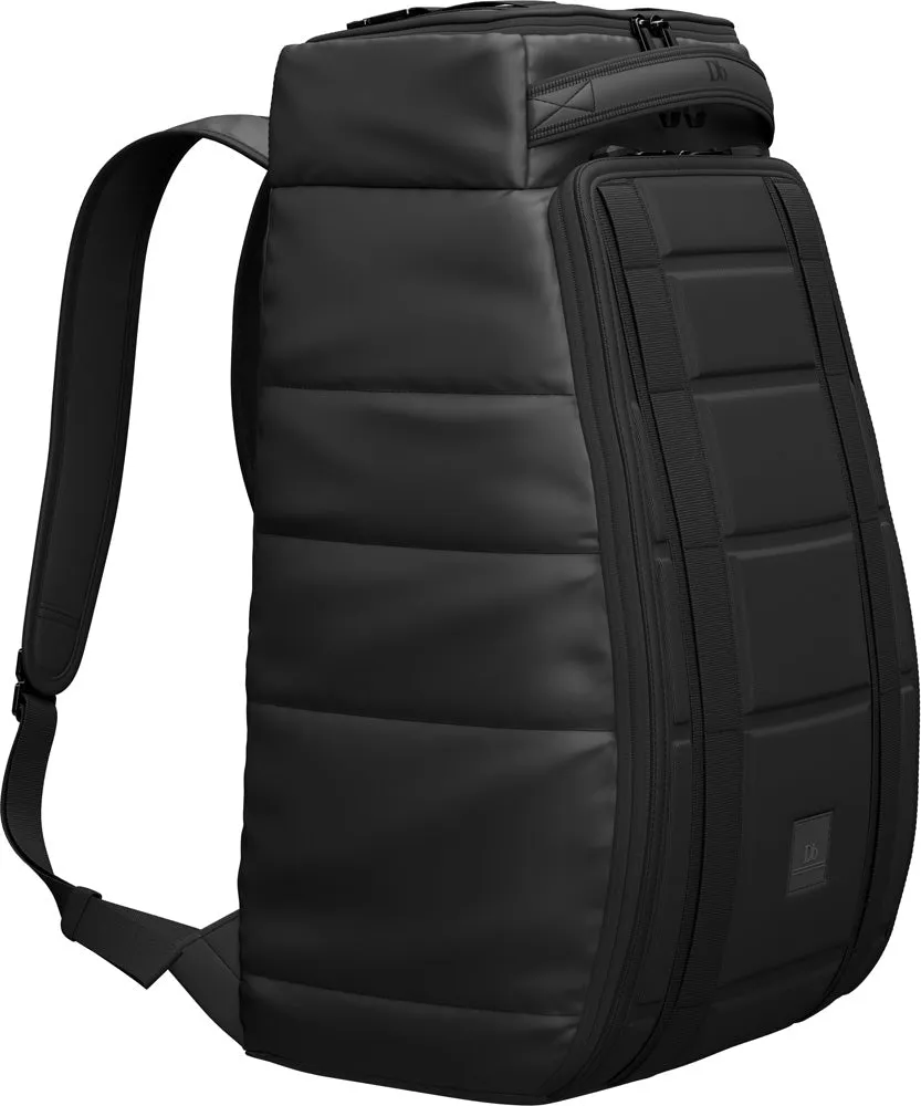 D_b_  Hugger 1st Generation Backpack 25L