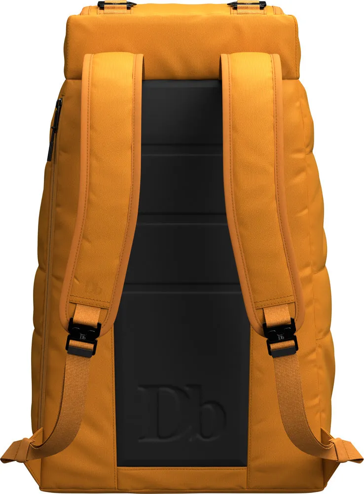 D_b_ Hugger Backpack 30L
