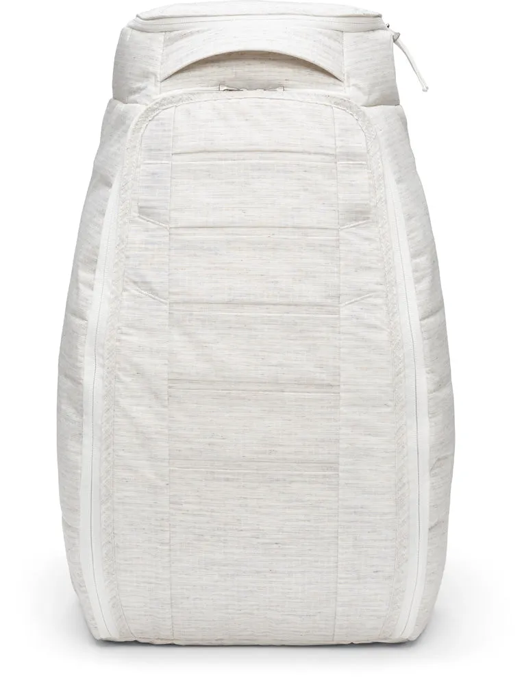 D_b_ Hugger Backpack 30L