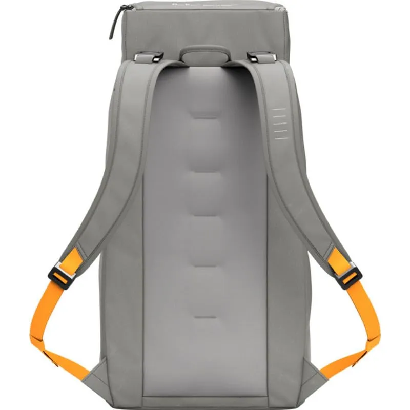D_b_ Hugger Backpack 30L