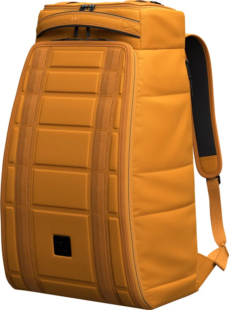 D_b_ Hugger Backpack 30L