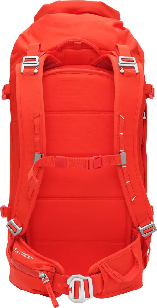 D_b_ Snow Pro Backpack