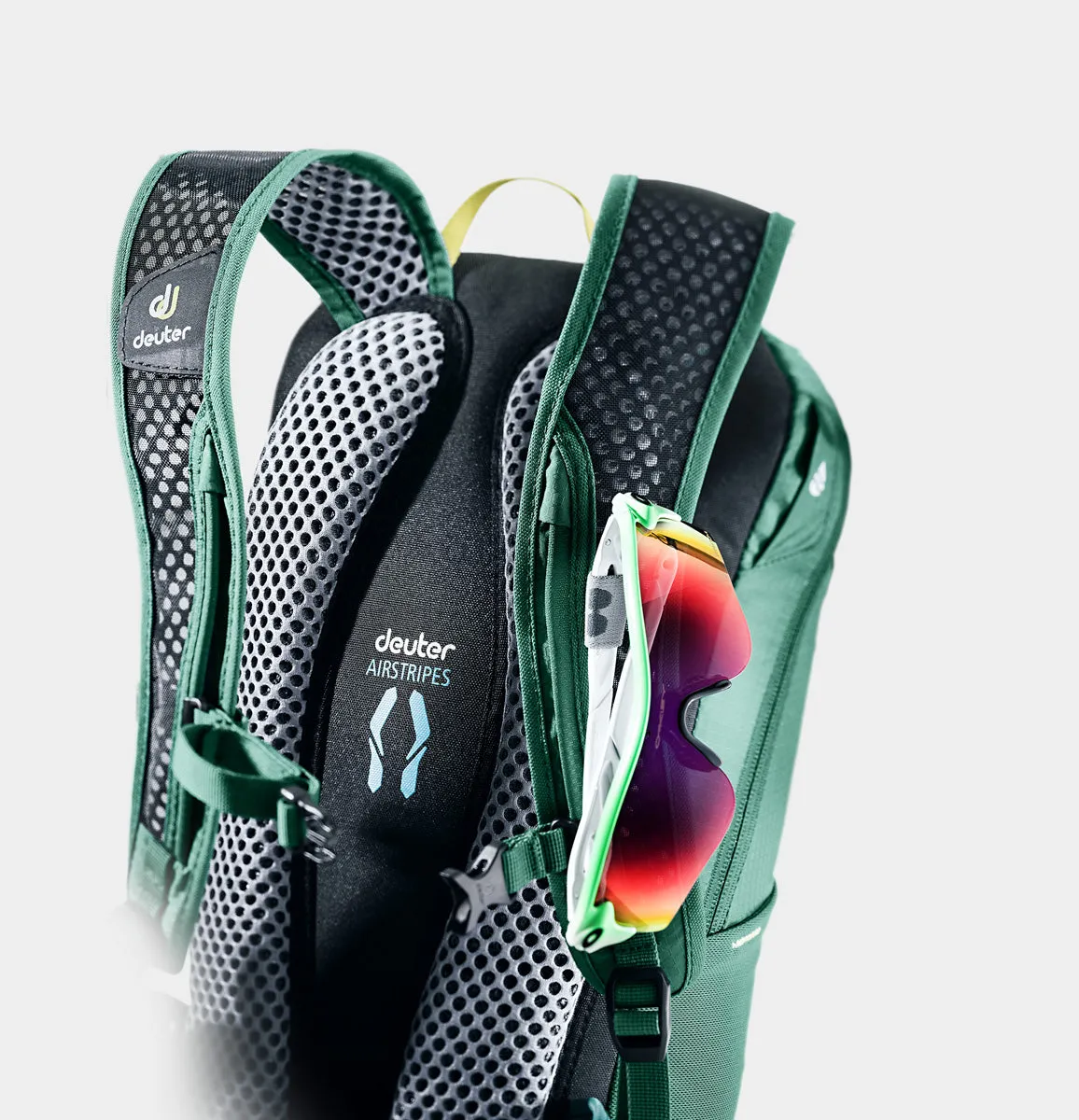 Deuter Race X