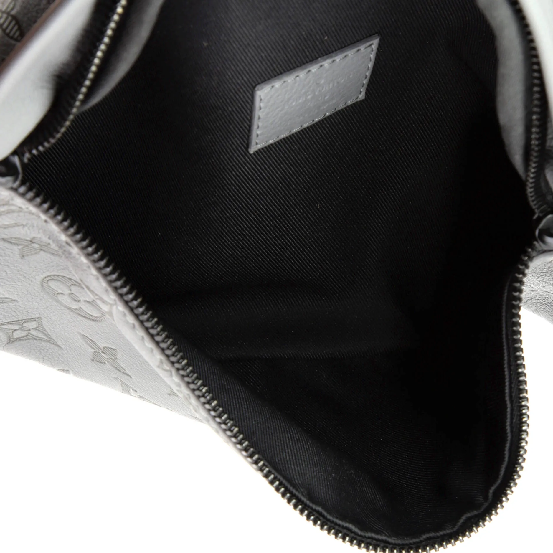 Discovery Bumbag Monogram Shadow Leather PM