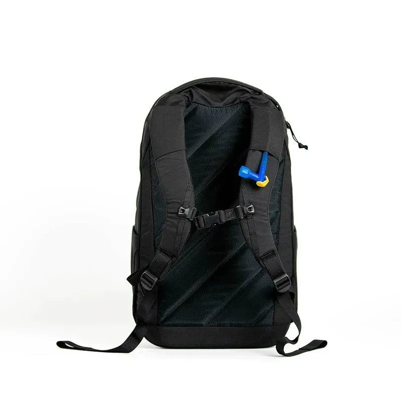 Evergoods Civic Half Zip 26L - Solution Black