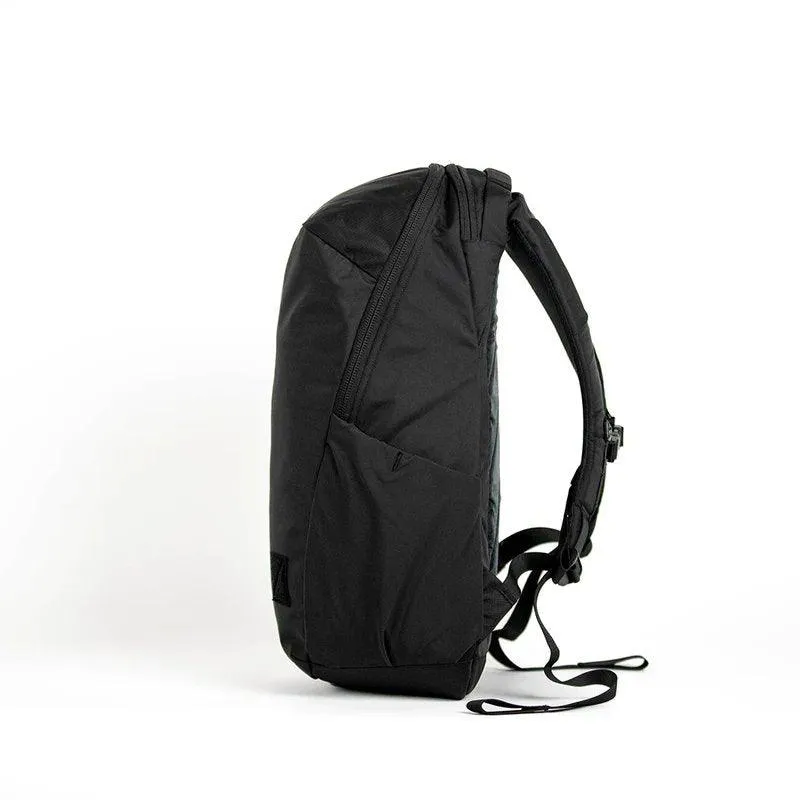 Evergoods Civic Half Zip 26L - Solution Black