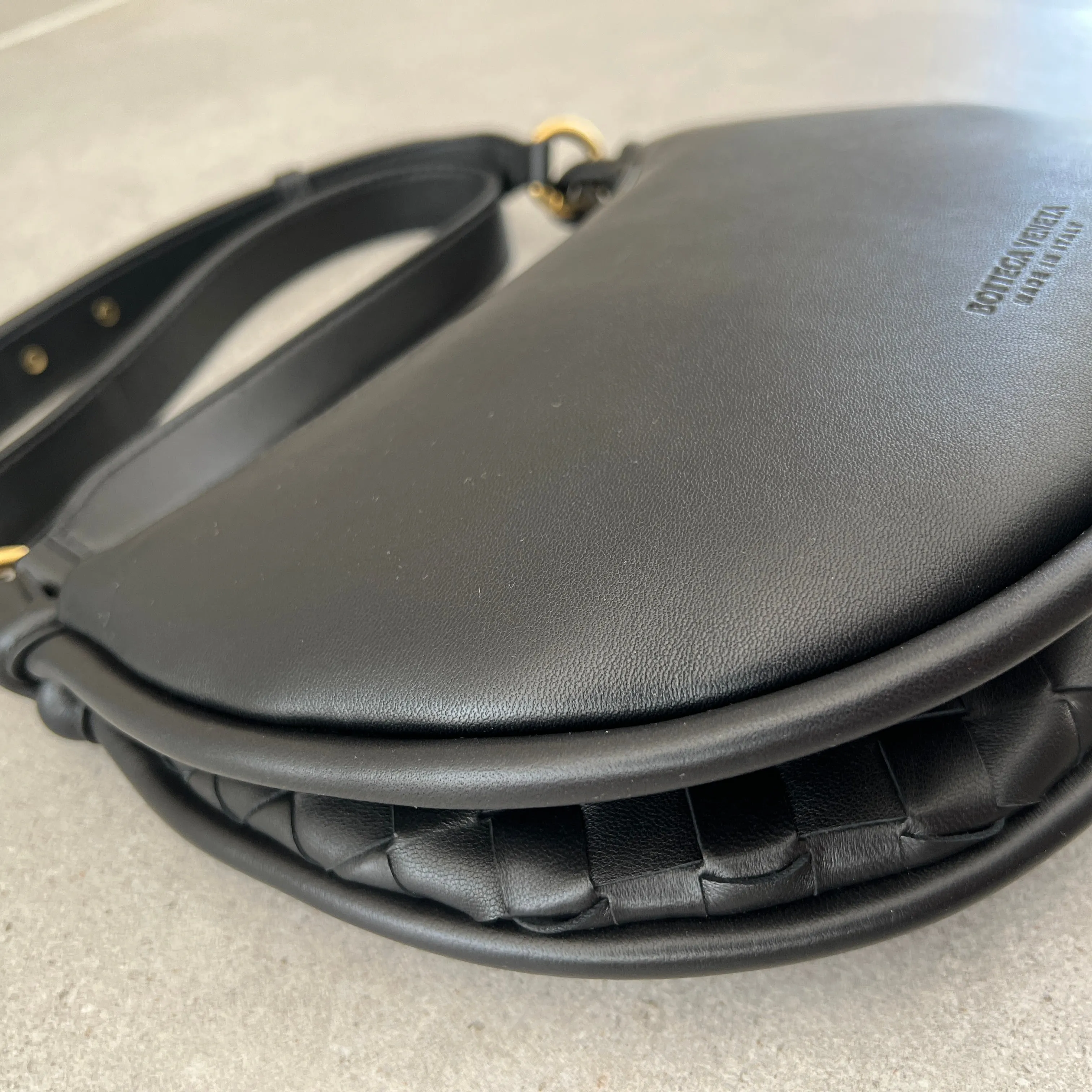 Gemelli Messenger, Black