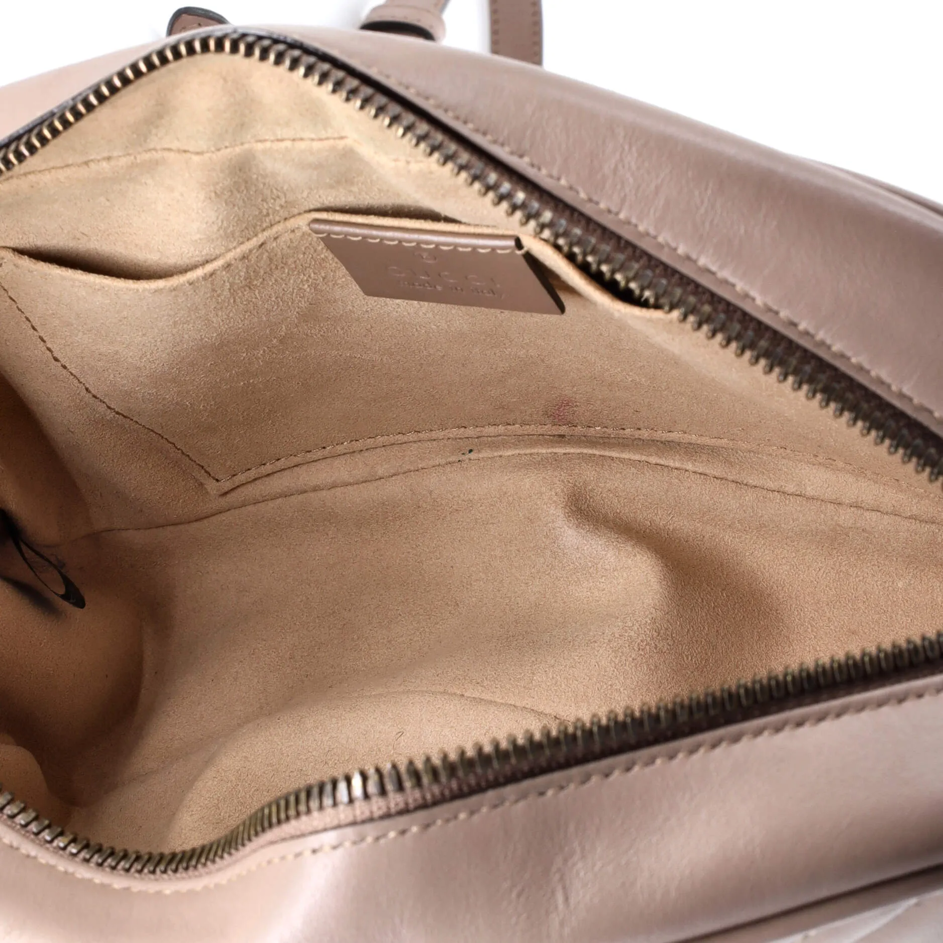 GG Marmont Shoulder Bag Matelasse Leather Small
