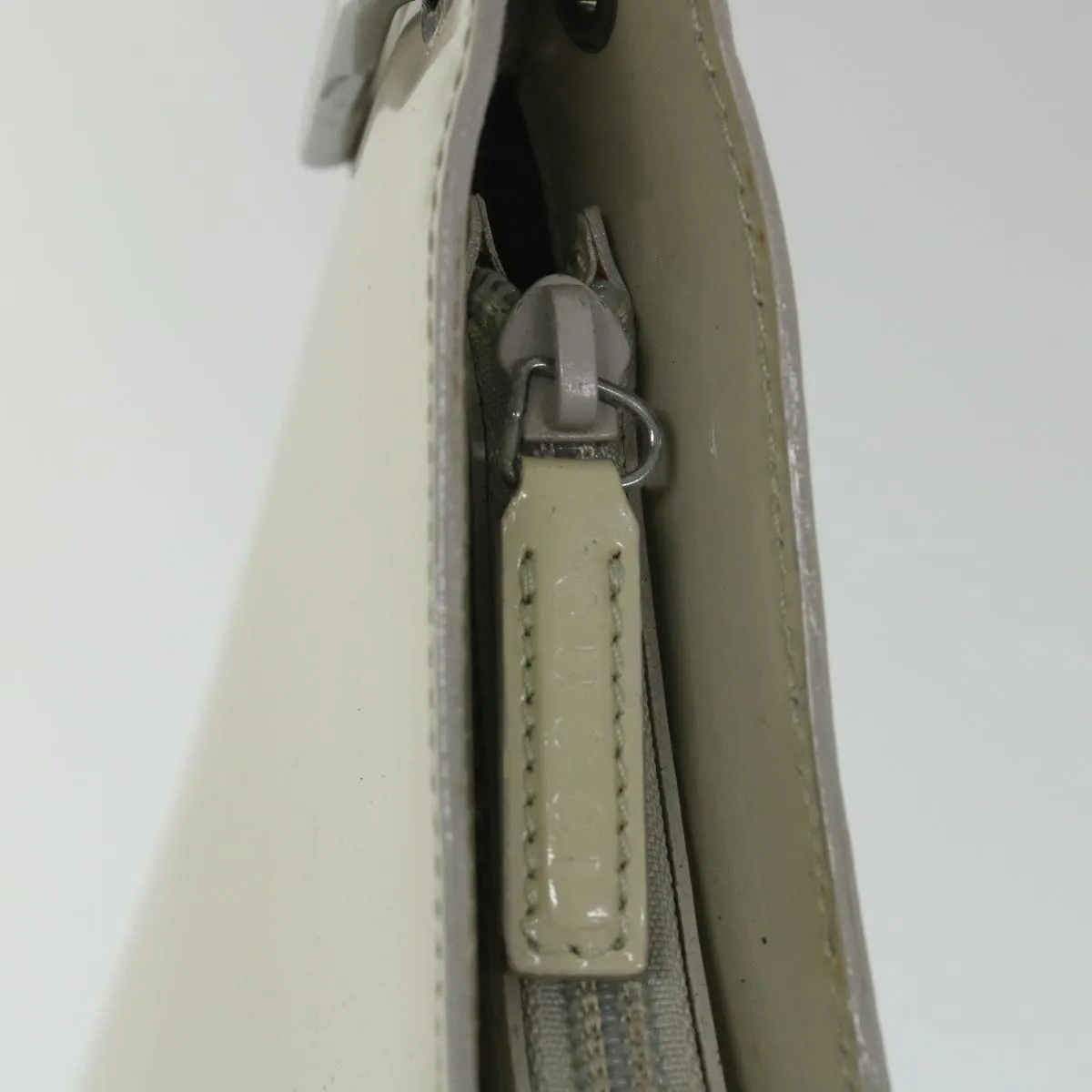 GUCCI Bamboo Shoulder Bag Patent leather Ivory  56566
