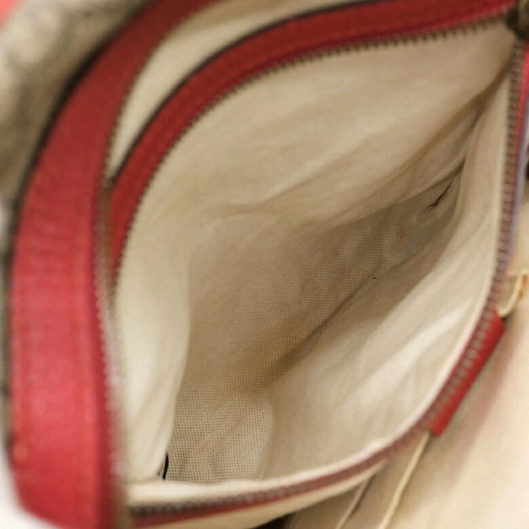 Gucci Beige Pink Red Color Gg Supreme Leather Backpack ()