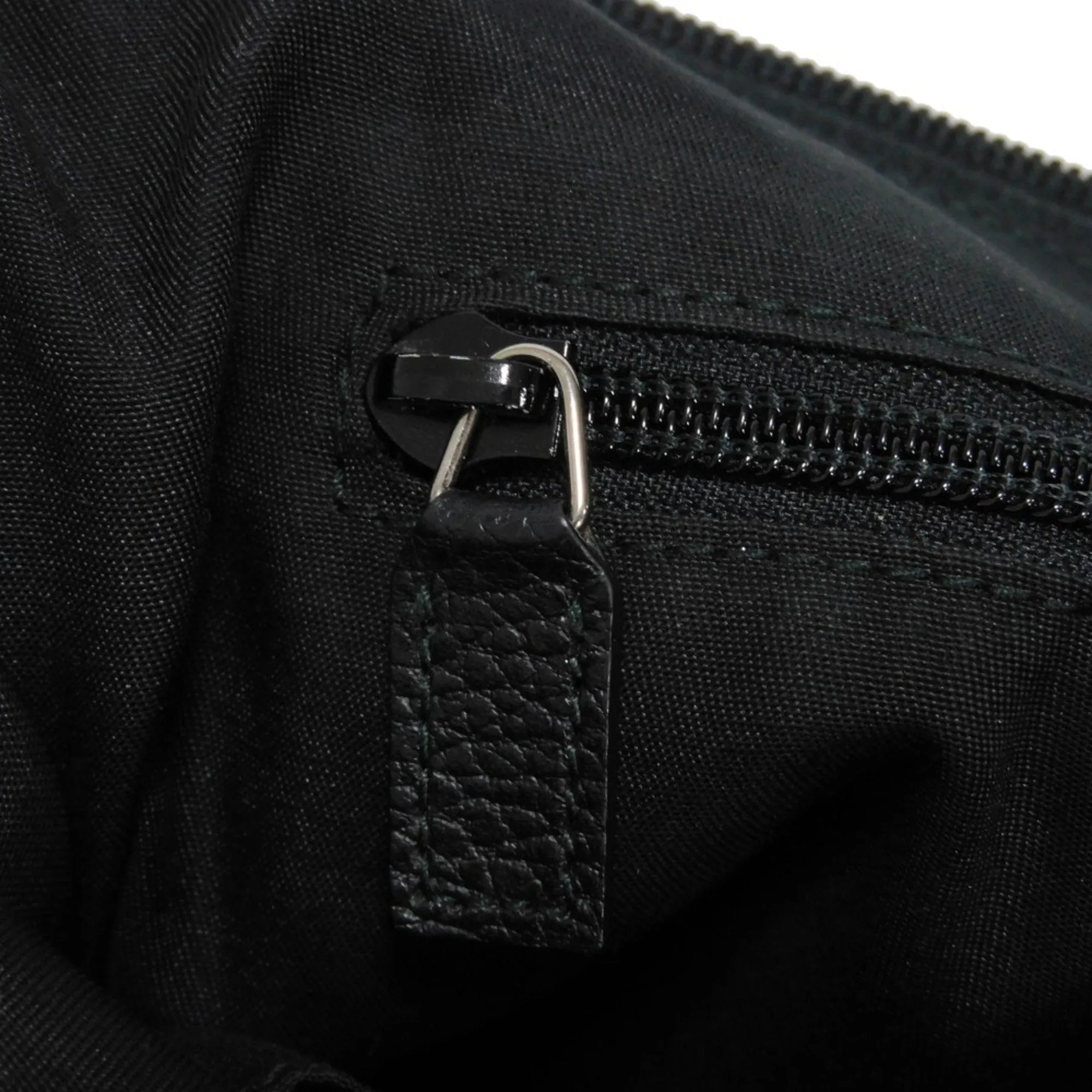 Gucci Black Nylon Canvas Leather Messenger Bag Shoulder Bag ()