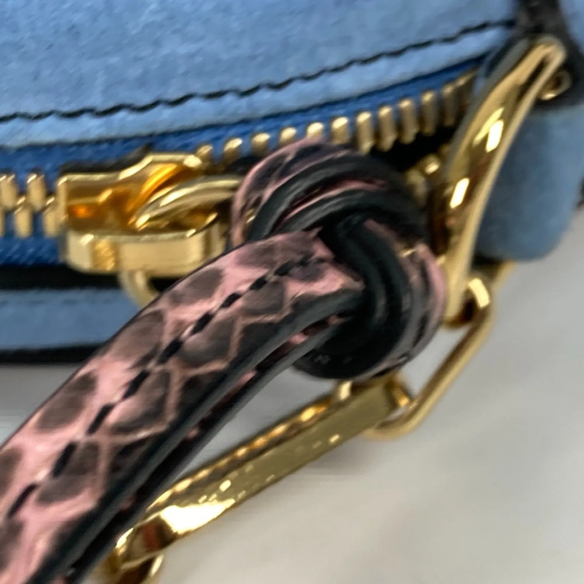Gucci Blue Leather Shoulder Bag ()