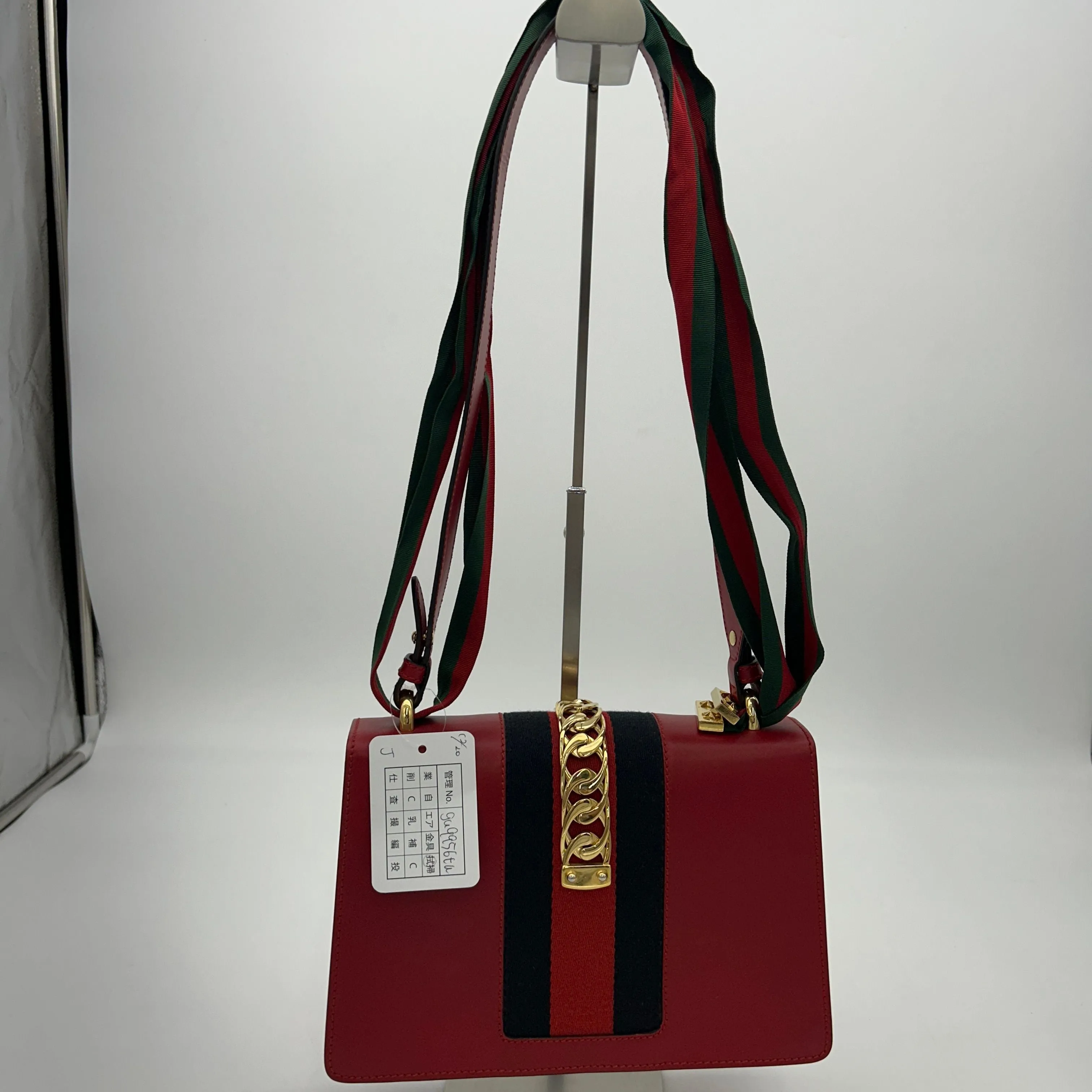 GUCCI Calfskin Small Sylvie Shoulder Bag gu9956tu