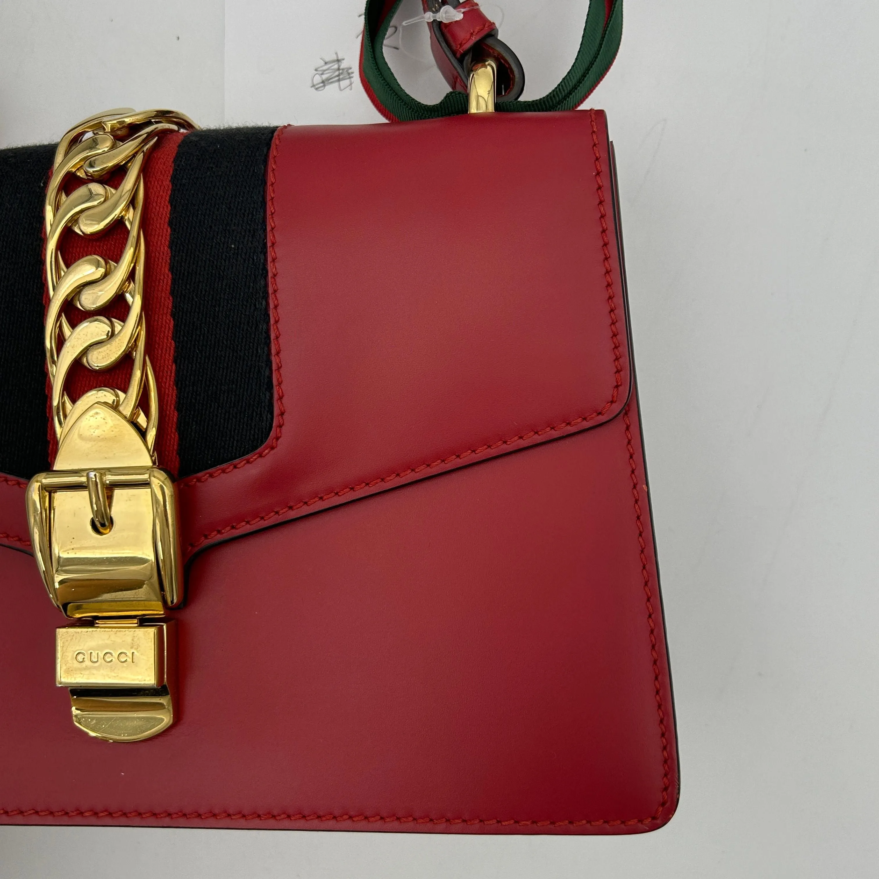 GUCCI Calfskin Small Sylvie Shoulder Bag gu9956tu