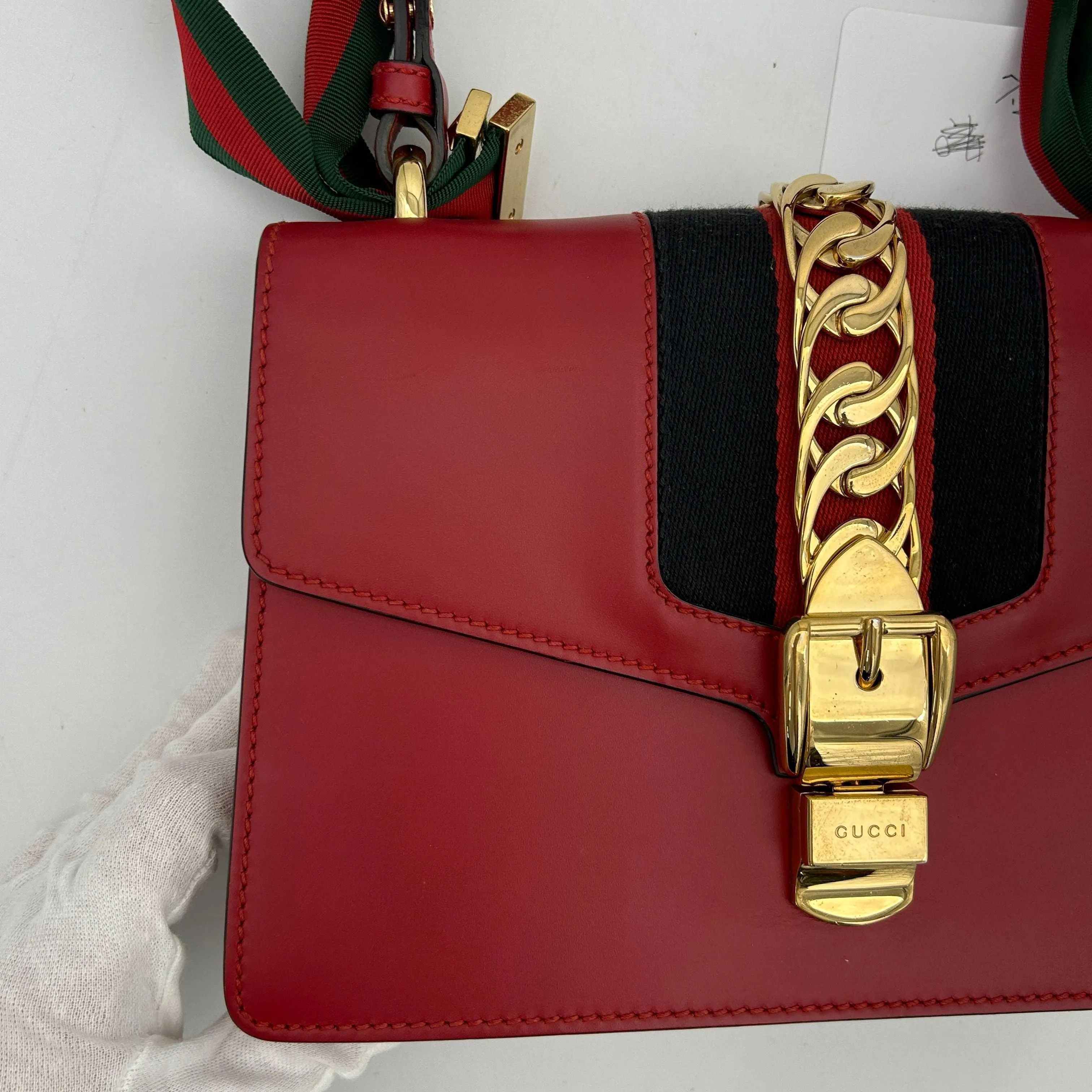 GUCCI Calfskin Small Sylvie Shoulder Bag gu9956tu