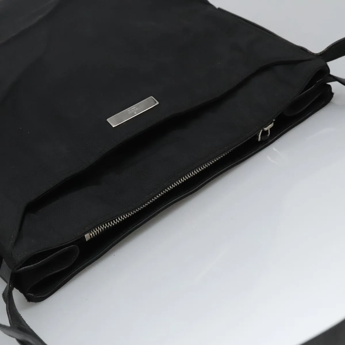 Gucci  Canvas Shoulder Bag (Pre-Owned)