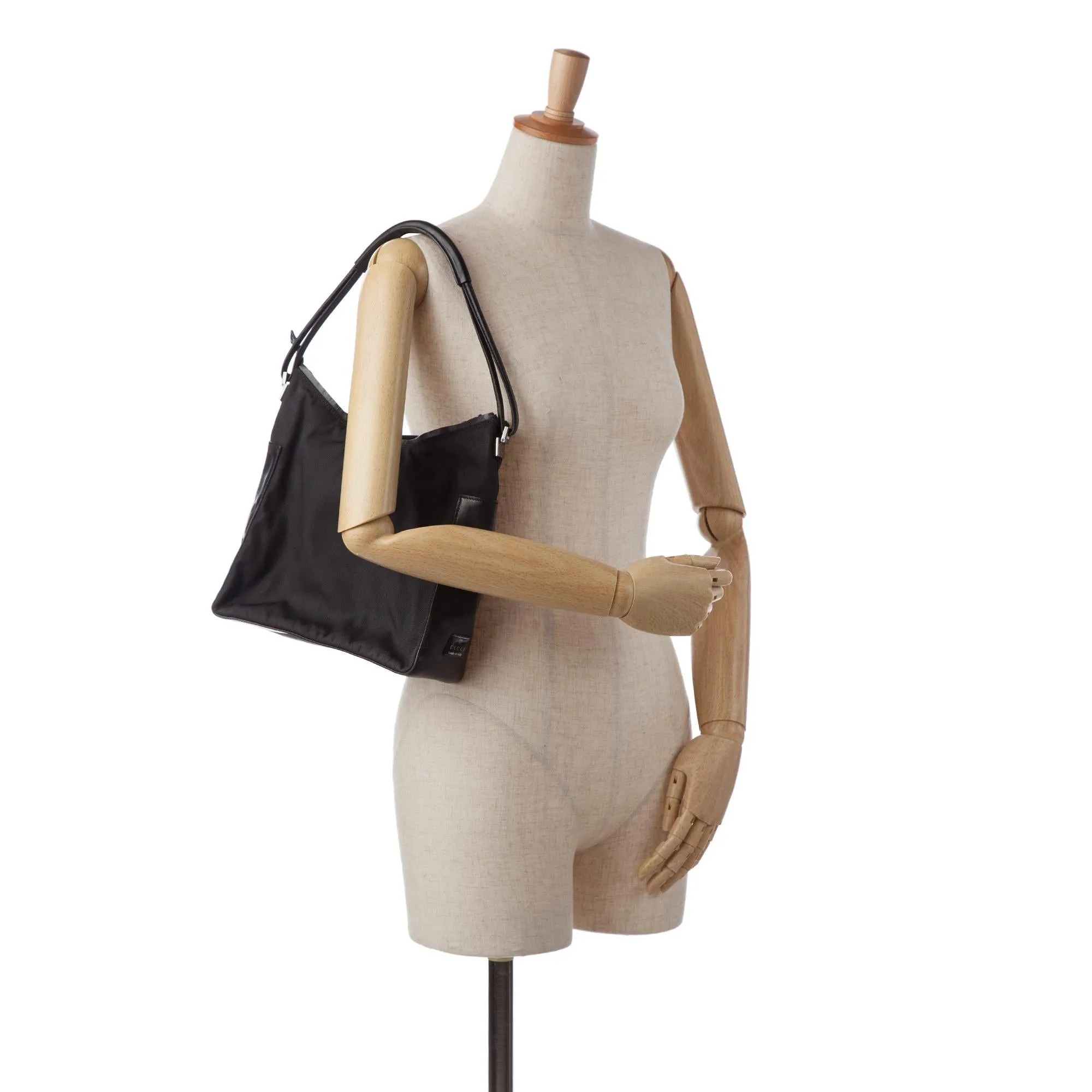 Gucci Canvas Shoulder Bag (SHG-OqOltA)