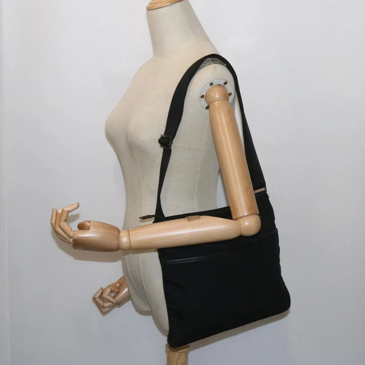 Gucci  Canvas Shoulder Bag