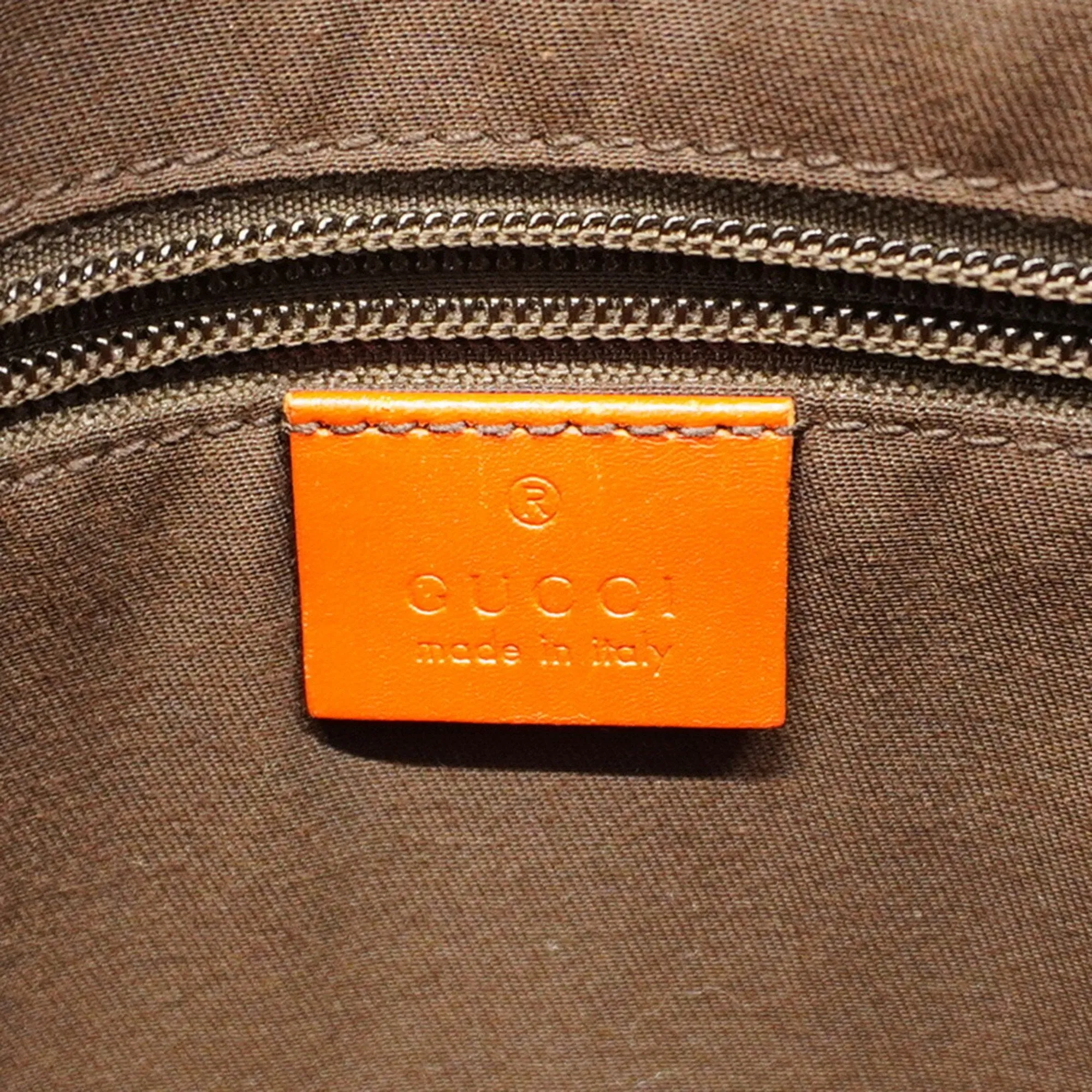 Gucci Diamante  Leather Shoulder Bag ()