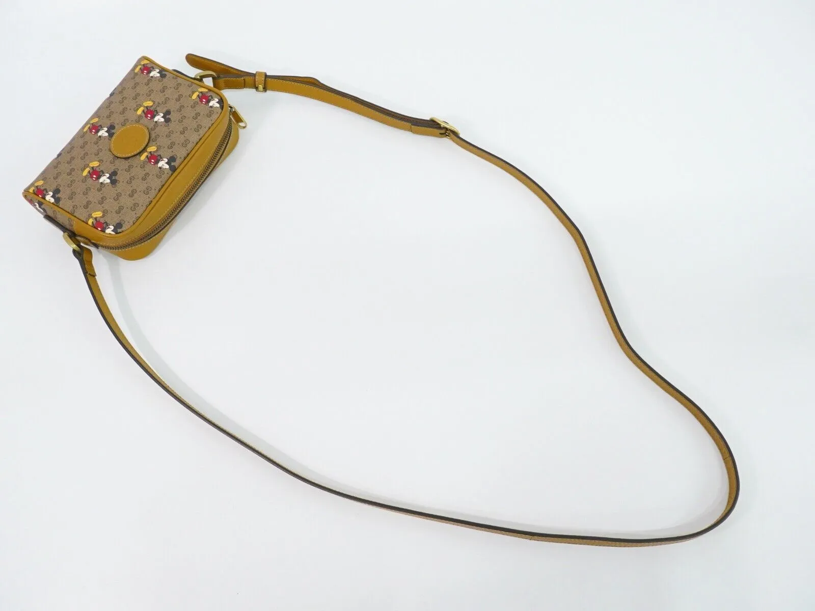 Gucci Disney X Gucci  Leather Shoulder Bag ()